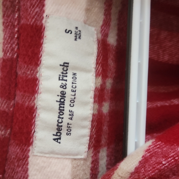 Abercrombie and Fitch plaid shaket - Picture 2 of 4